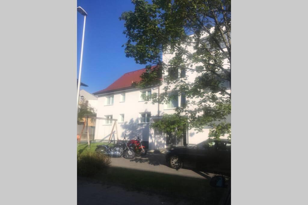 Wohnung 2 In Zentraler Lage Im Rheintal เกิทซิส ภายนอก รูปภาพ