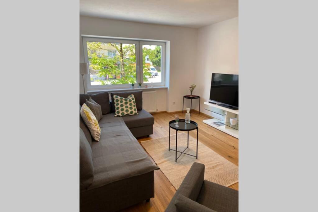 Wohnung 2 In Zentraler Lage Im Rheintal เกิทซิส ภายนอก รูปภาพ